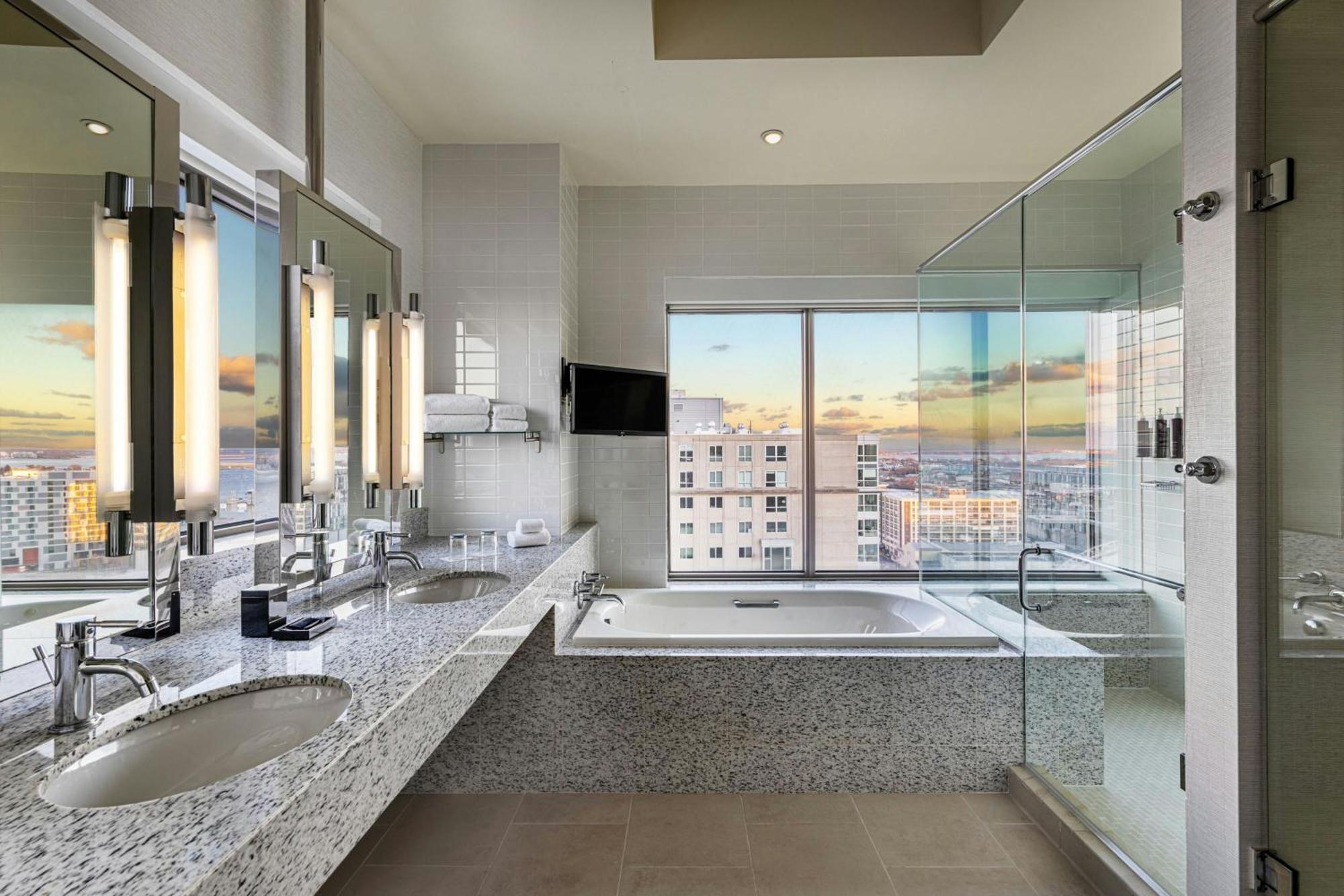Renaissance Boston Seaport District Otel Dış mekan fotoğraf